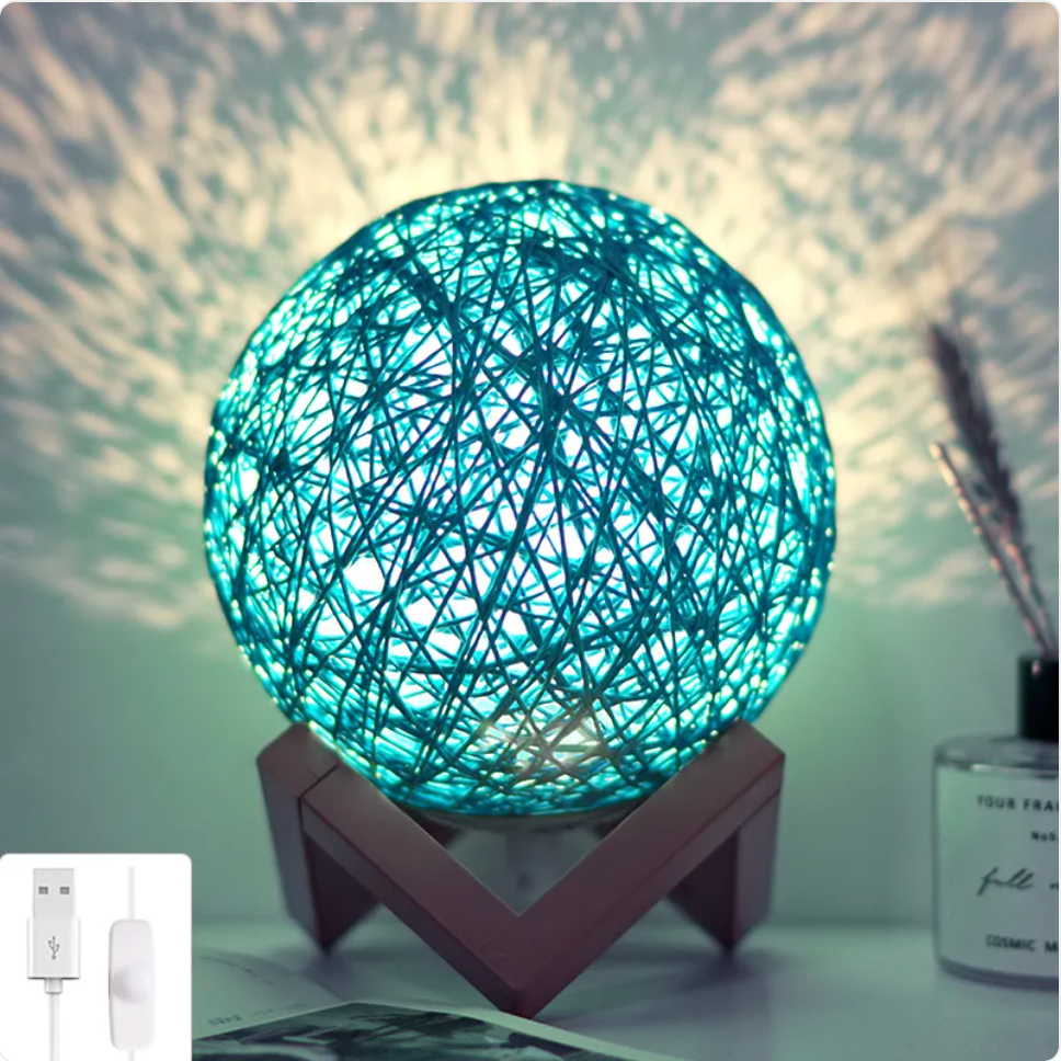 Luz Nocturna Compacta para Mesita de Noche en Dormitorio